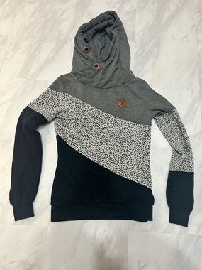 WANAKOME HOODIE SIZE XS- Gray/Black